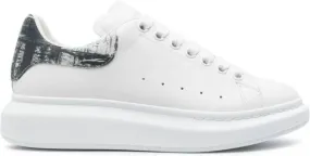 Alexander McQueen Oversized leather sneakers White