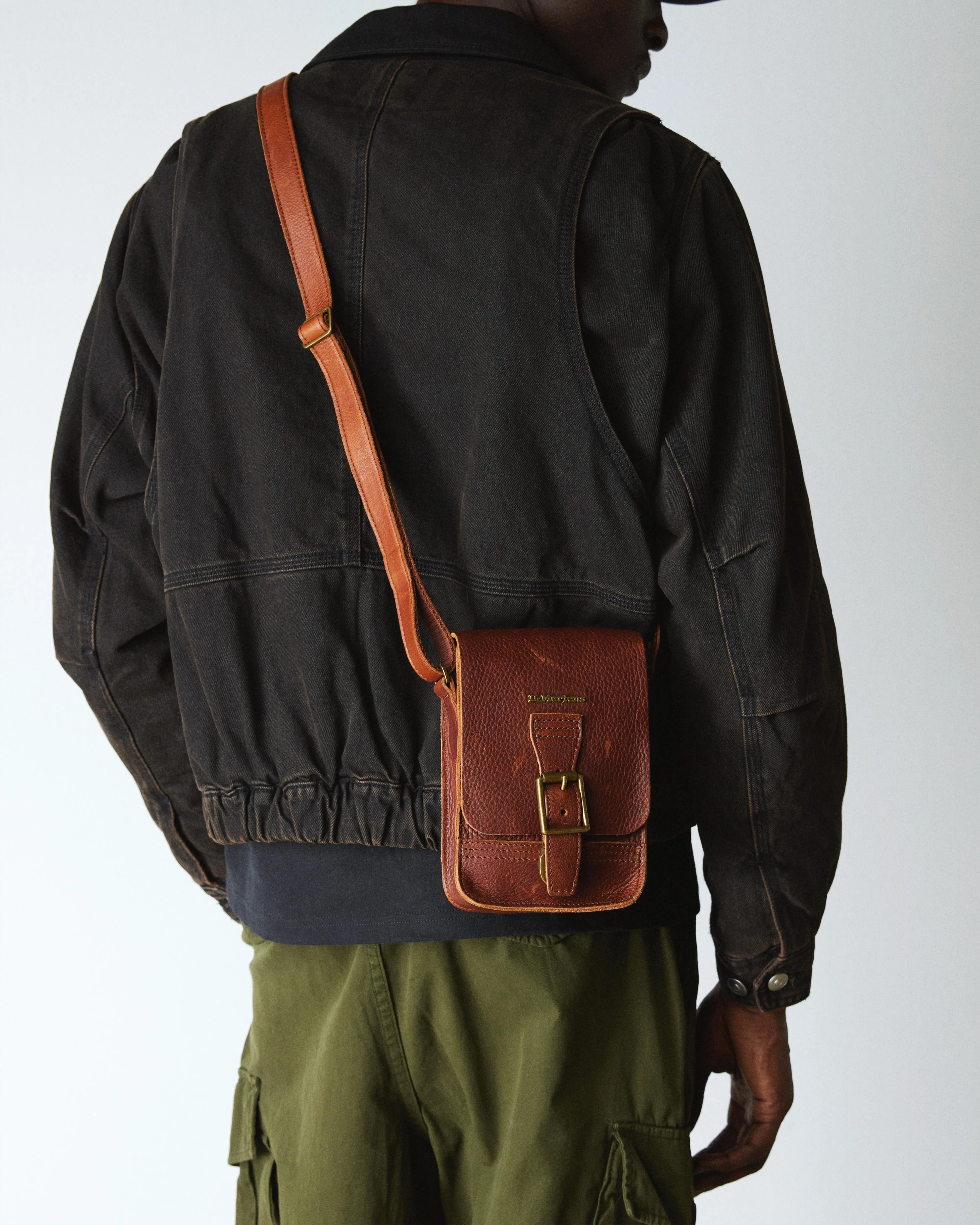 Ambassador Leather Reporter Bag