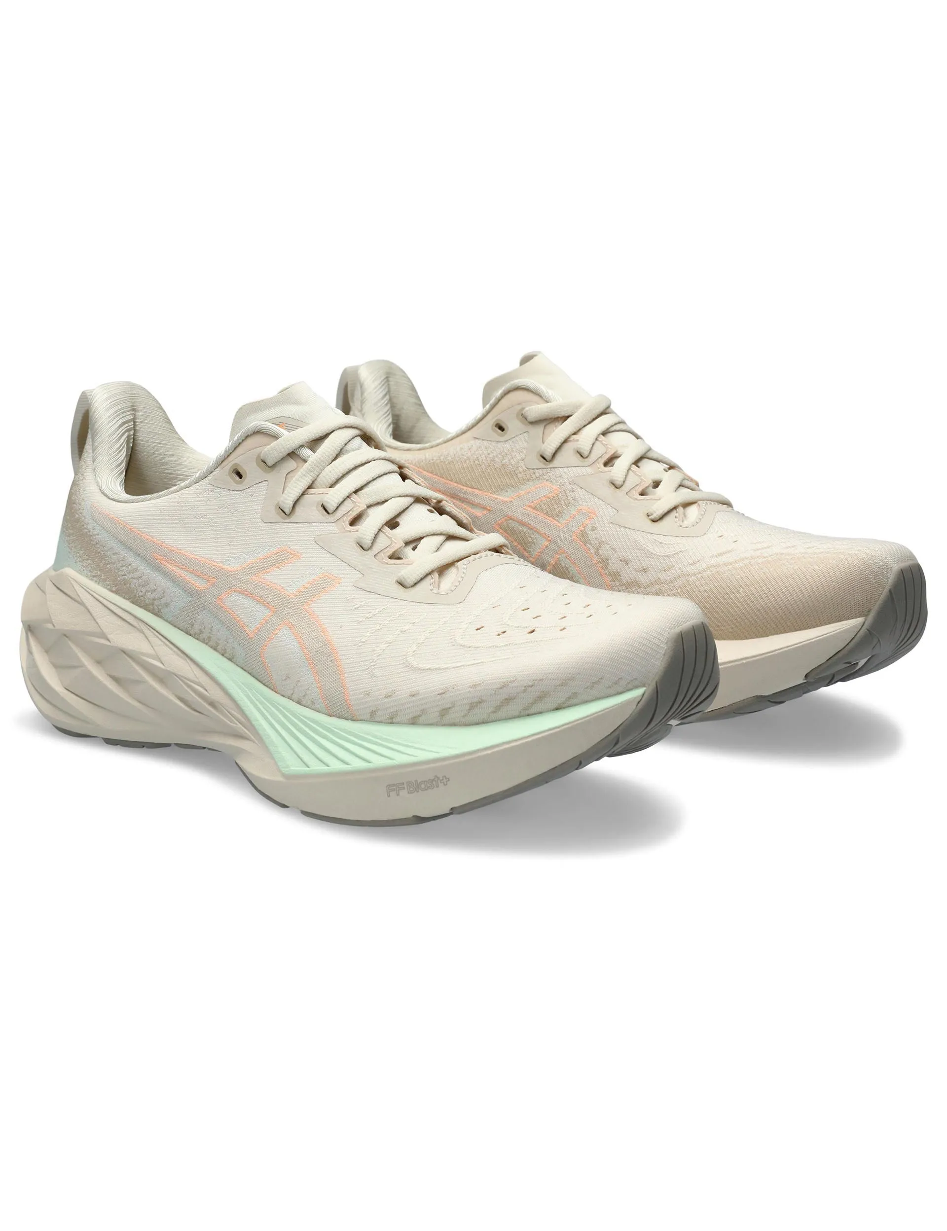 ASICS Novablast 4 - Oatmeal/Moonrock