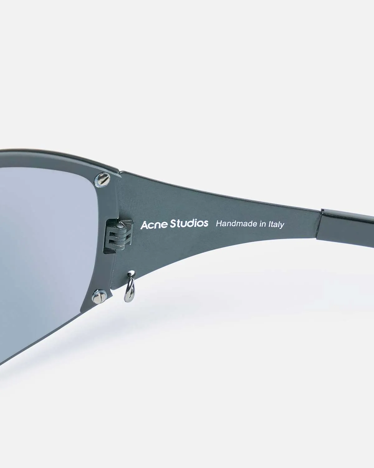 Auggi Shield Sunglasses - Black