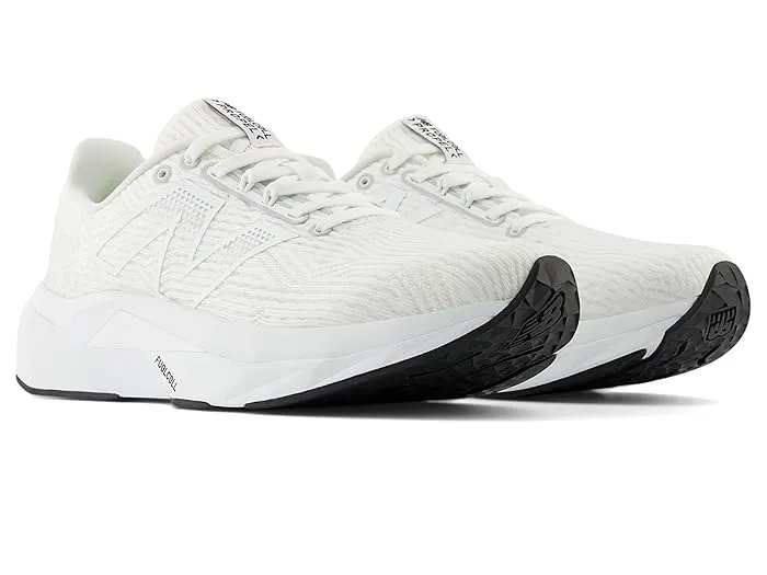 New Balance FuelCell Propel v5