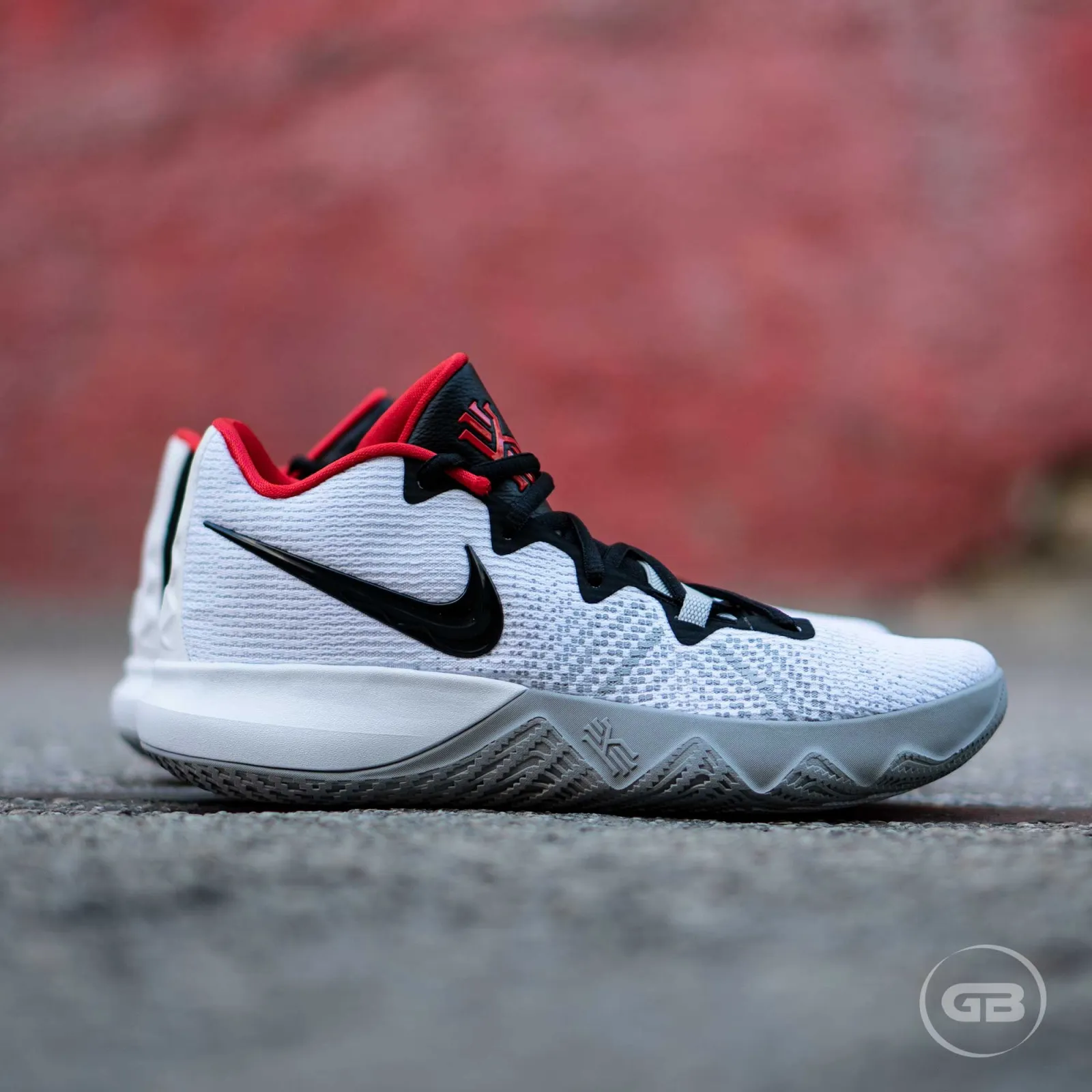 Nike Kyrie Flytrap