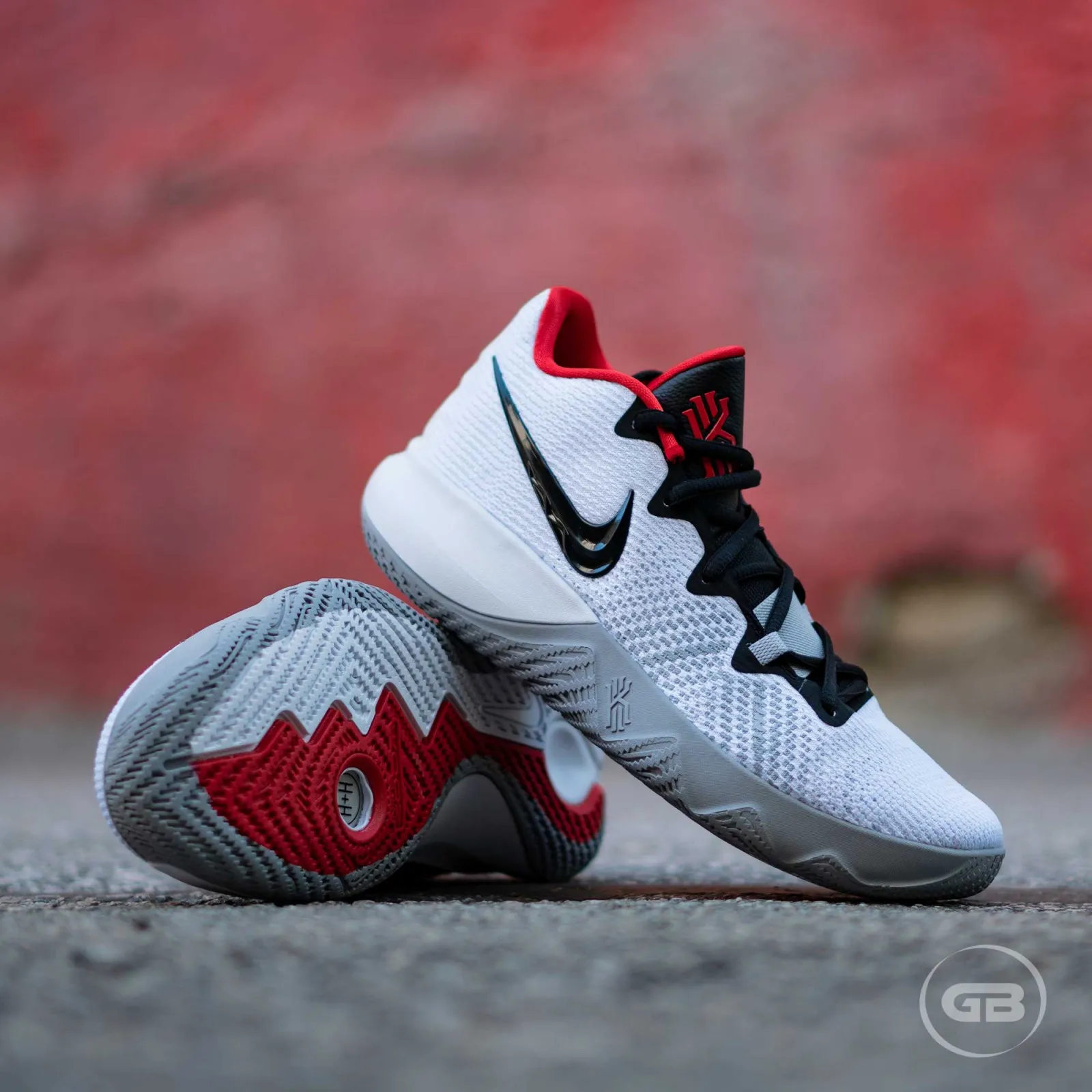 Nike Kyrie Flytrap