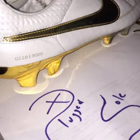 Nike tiempo legend v touch of gold ronaldinho