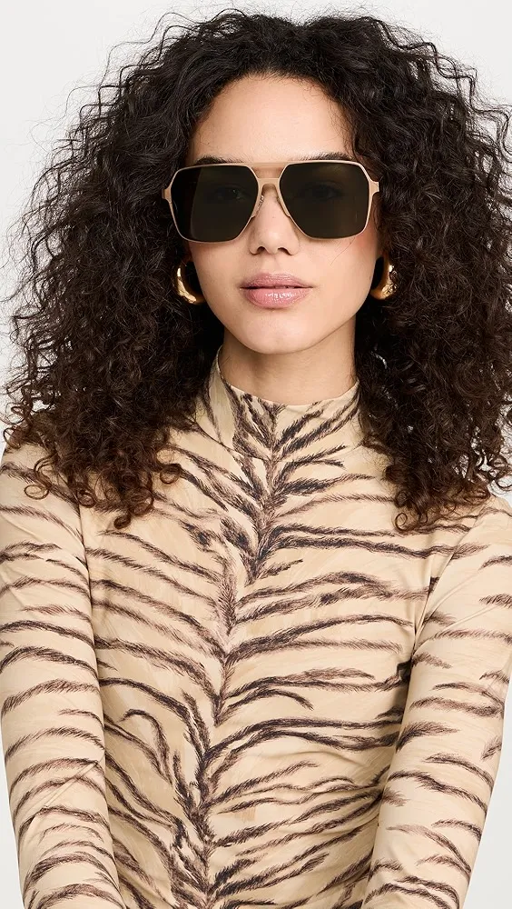 Quay   Backstage Pass Sunglasses 