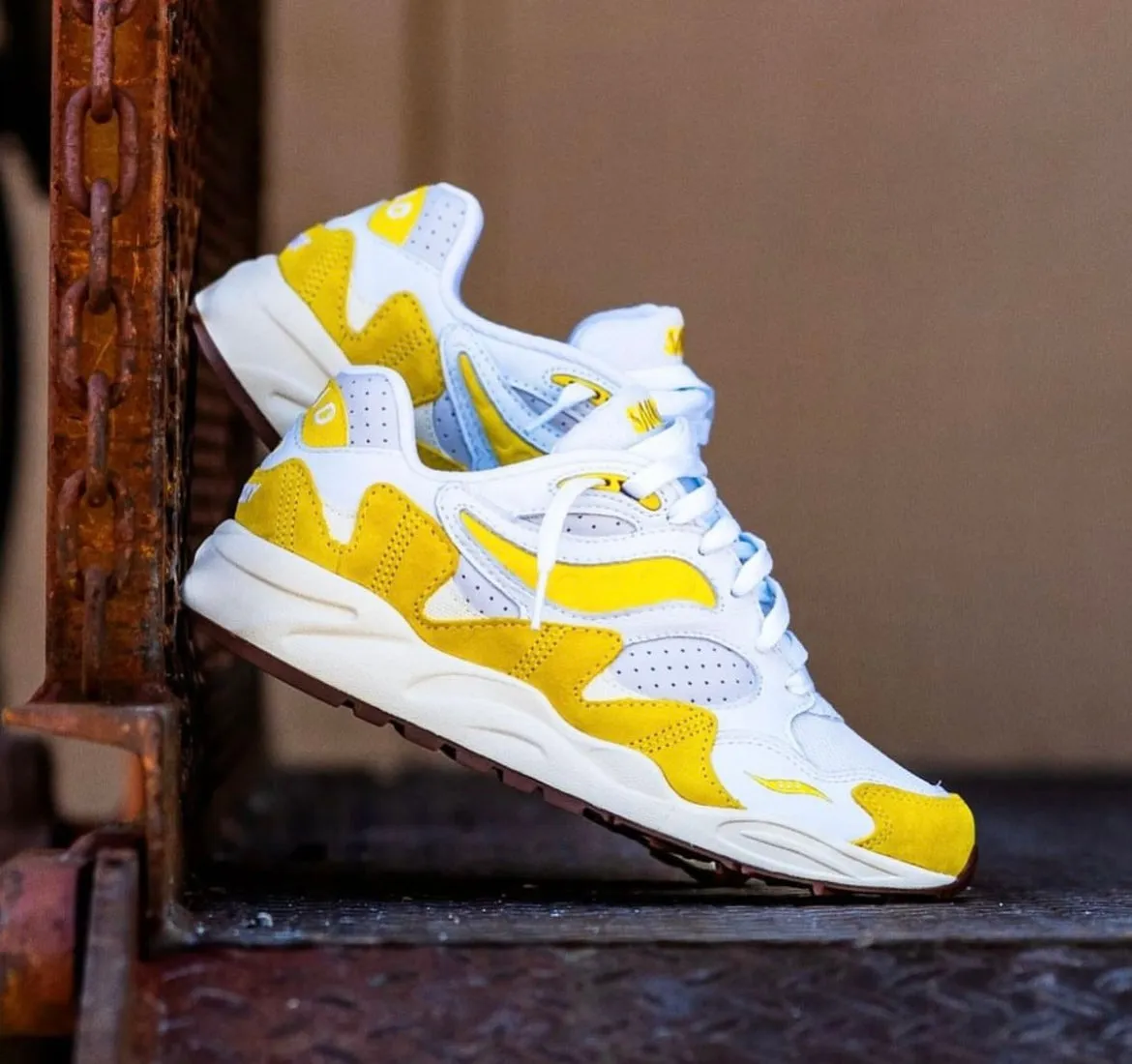 SAUCONY HYBRID TRAINER WHITE YELLOW