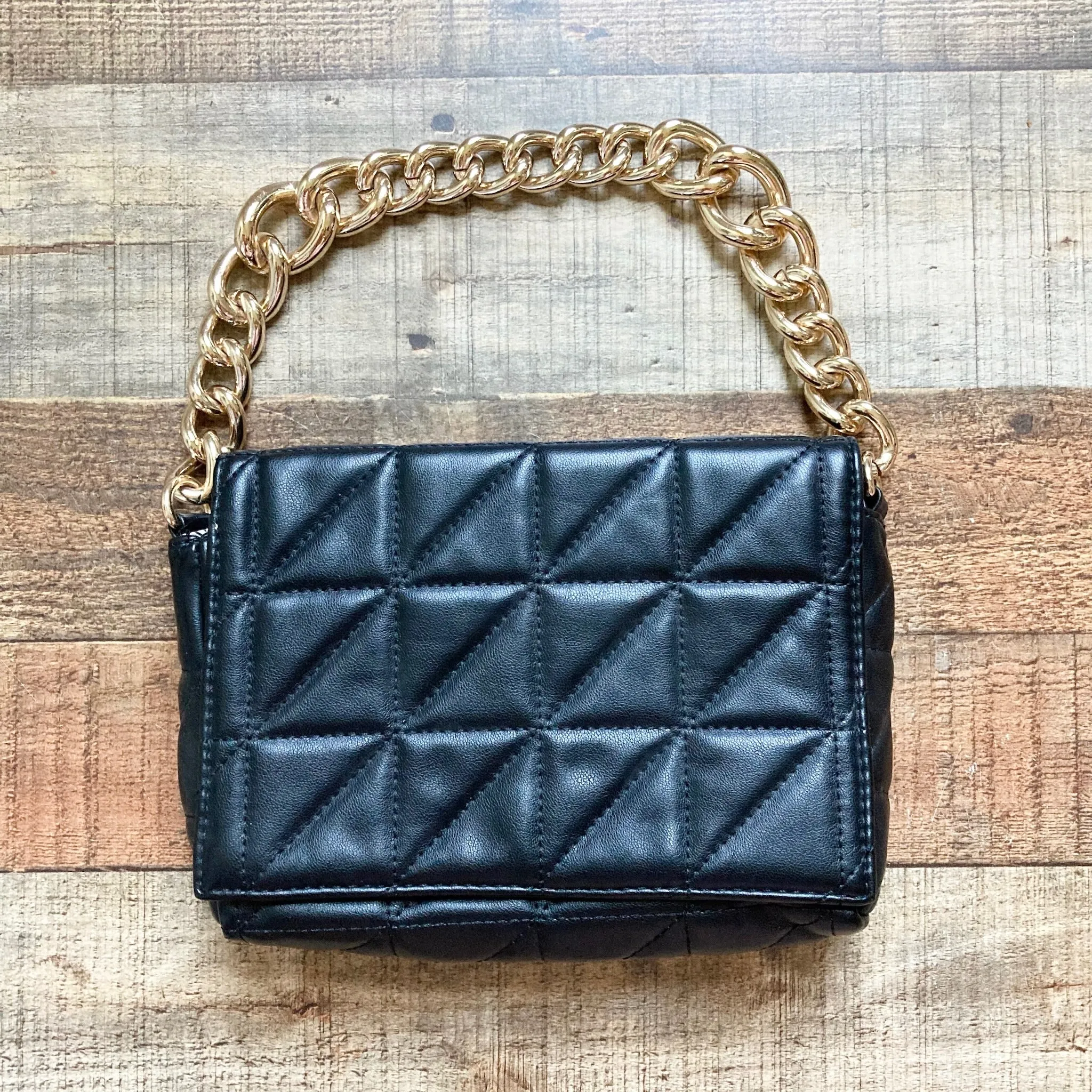 URBAN EXPRESSION BLACK SMALL QUILTED SHOULDER BAG ( ONLINE, GREAT CONDITION!)