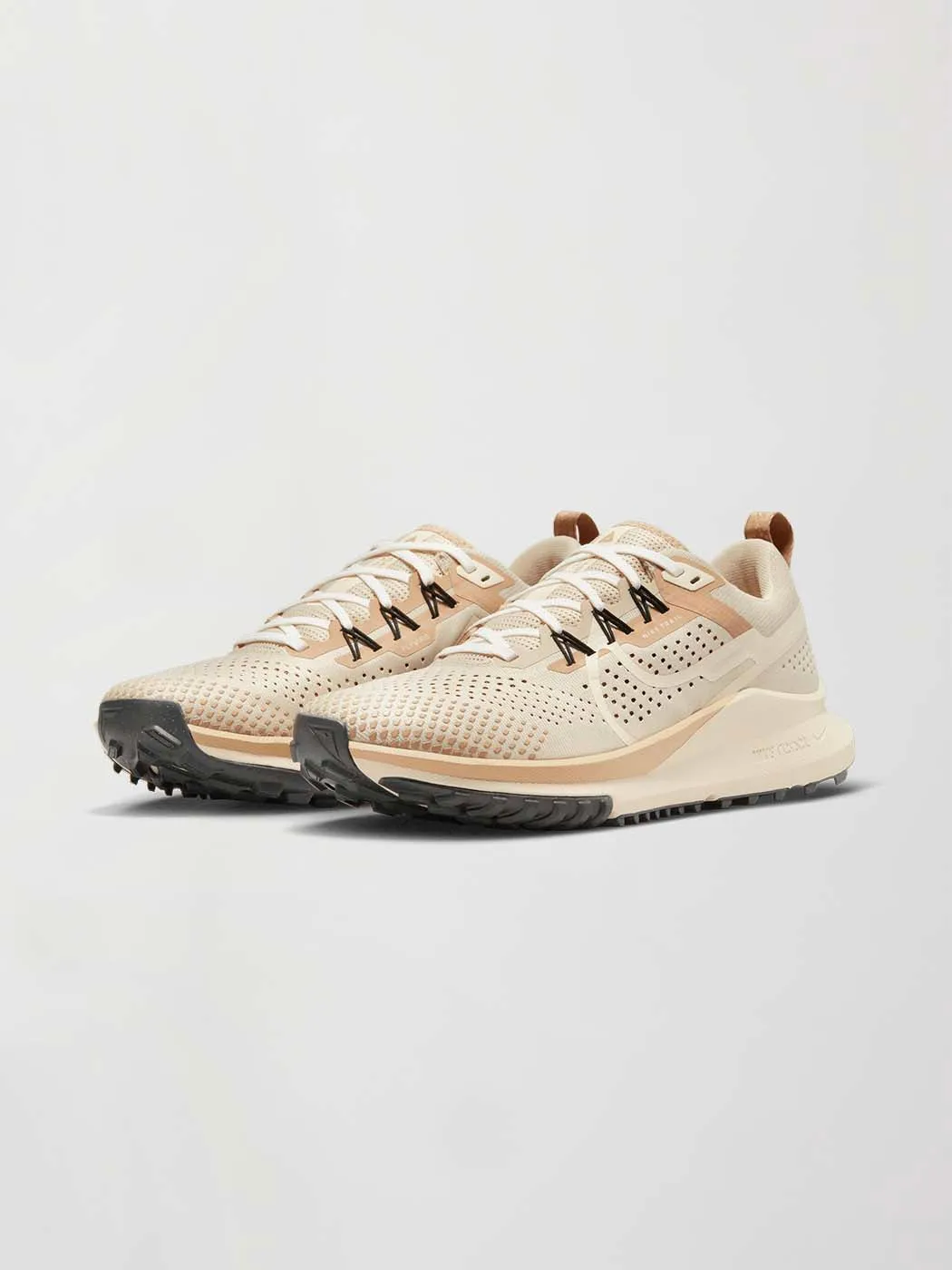 W NIKE REACT PEGASUS TRAIL 4 - Sanddrift/Coconut Milk-Pearl White-Sail